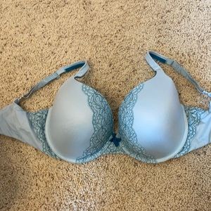 Victoria’s Secret Body by Victoria Bra 34DDD
